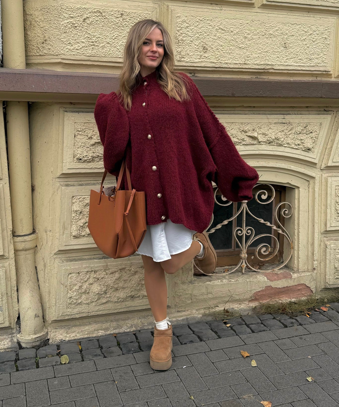 Oversize Strickjacke Jalsien Weinrot Ladypolitan ♡