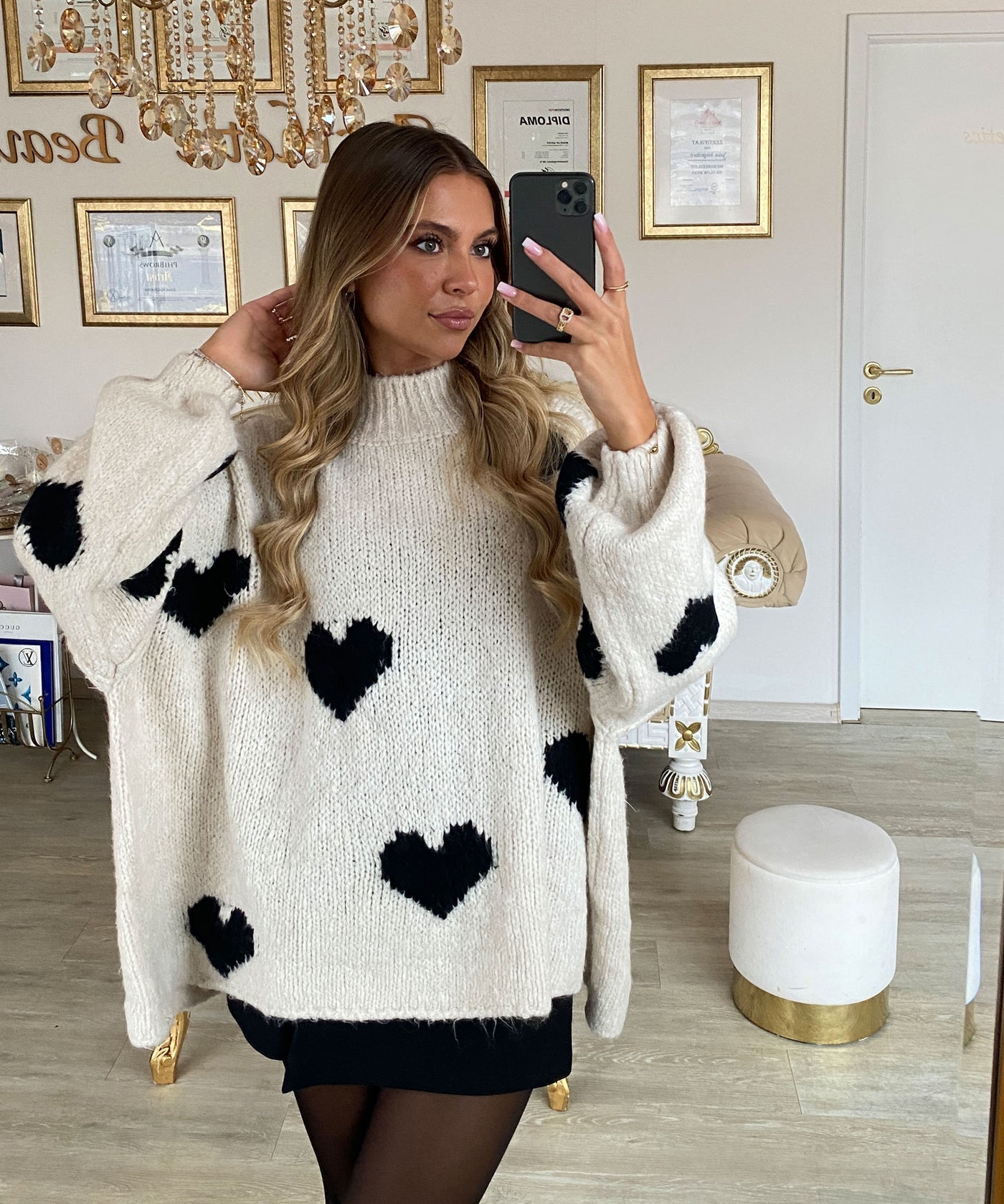 Oversize Pullover Nata Herz Beige Schwarz Ladypolitan ♡
