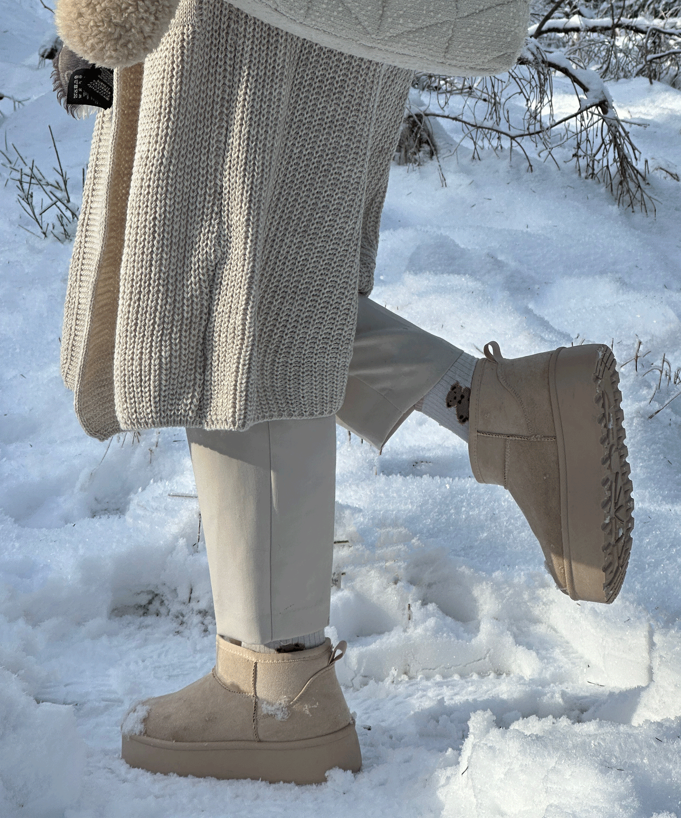 Lined platform boots beige
