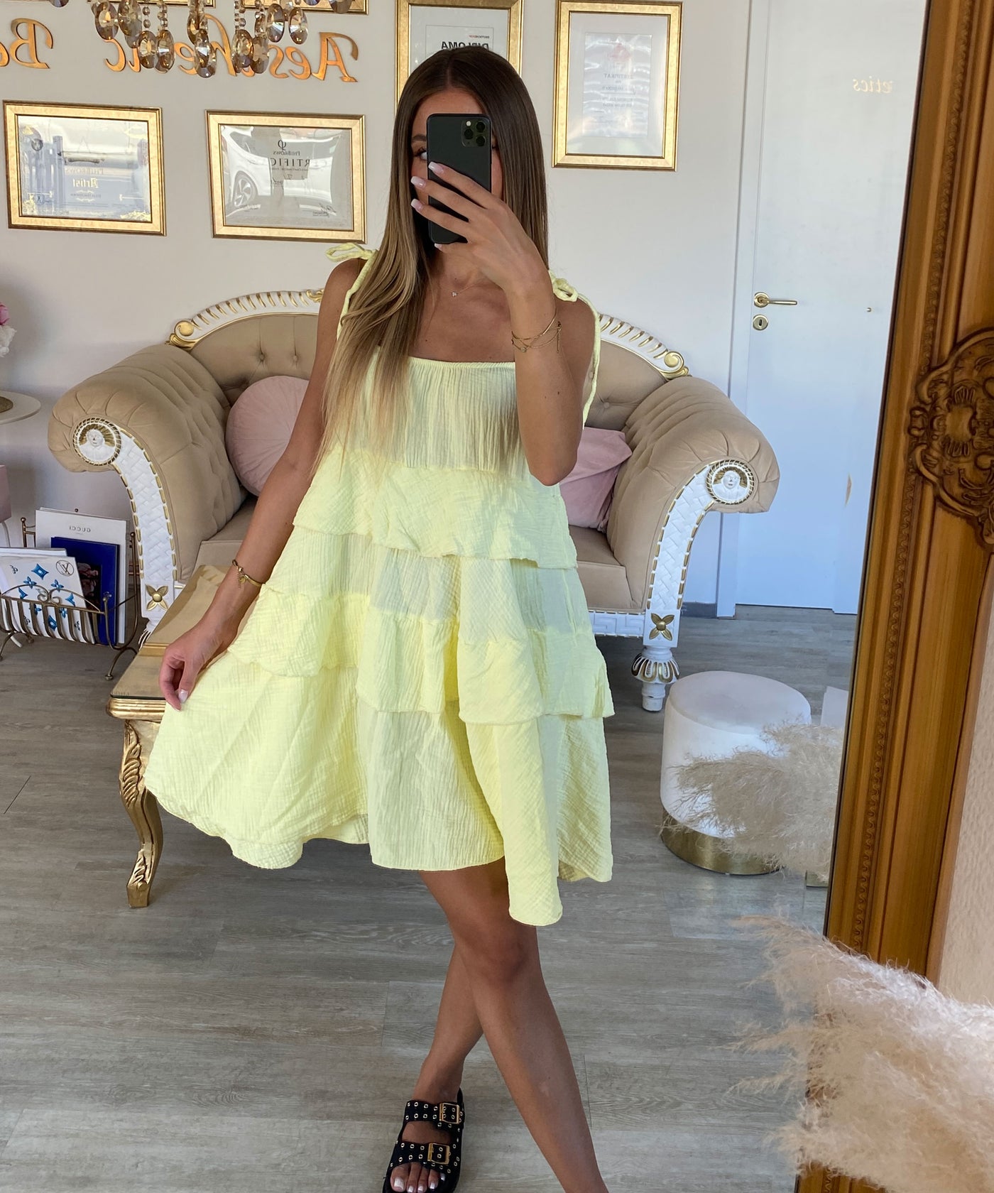 Musselin Kleid Aradi Gelb Ladypolitan ♡