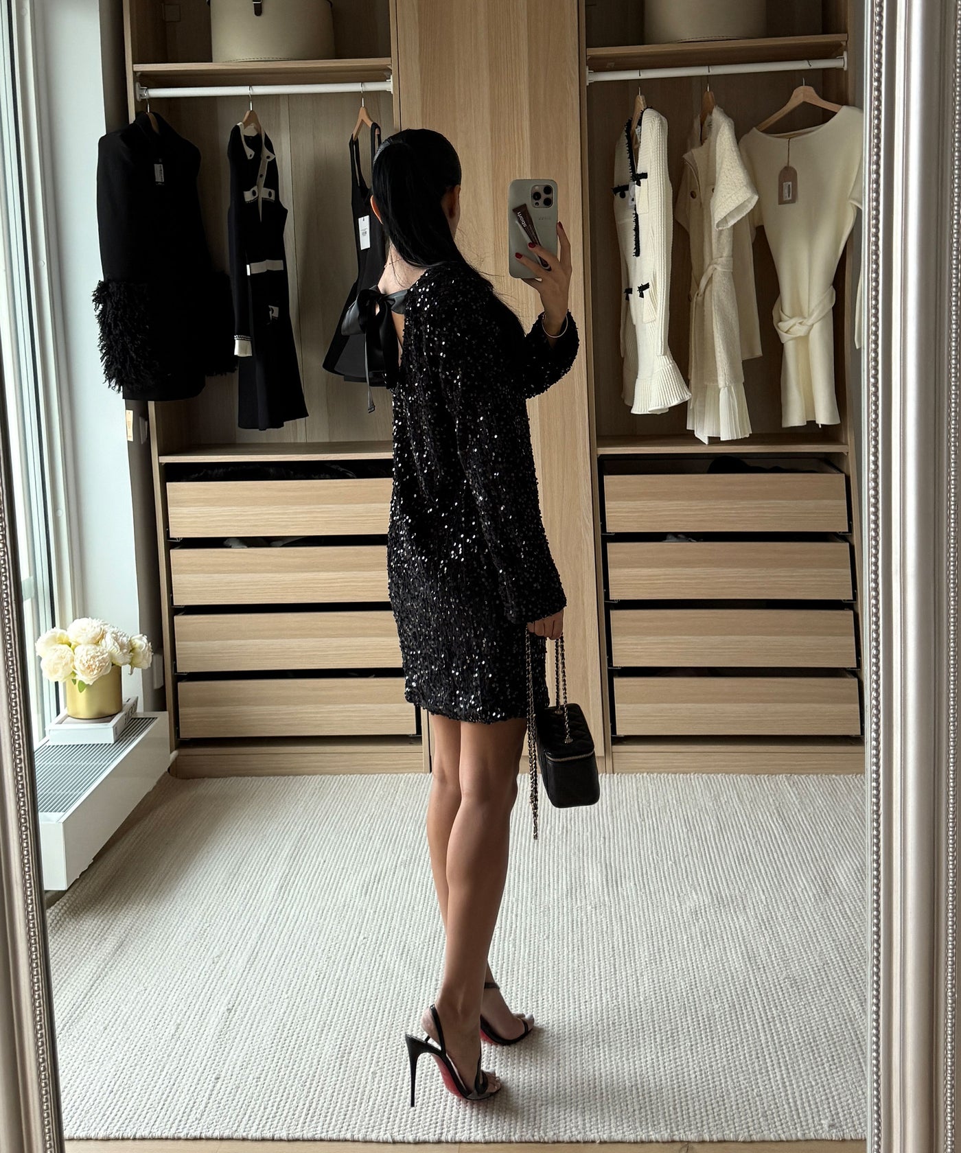 Pailletten Kleid Nessa Schwarz Ladypolitan ♡