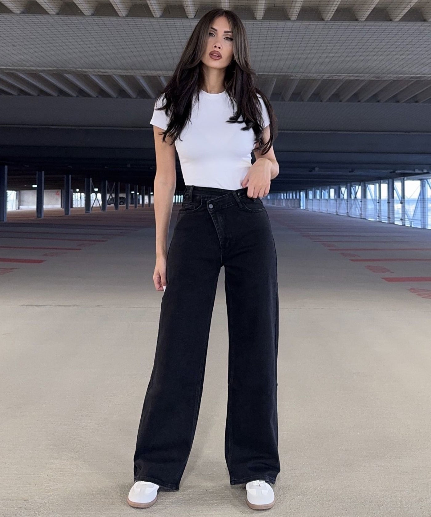 Stretch Straight Leg Jeans Galia Schwarz Ladypolitan ♡