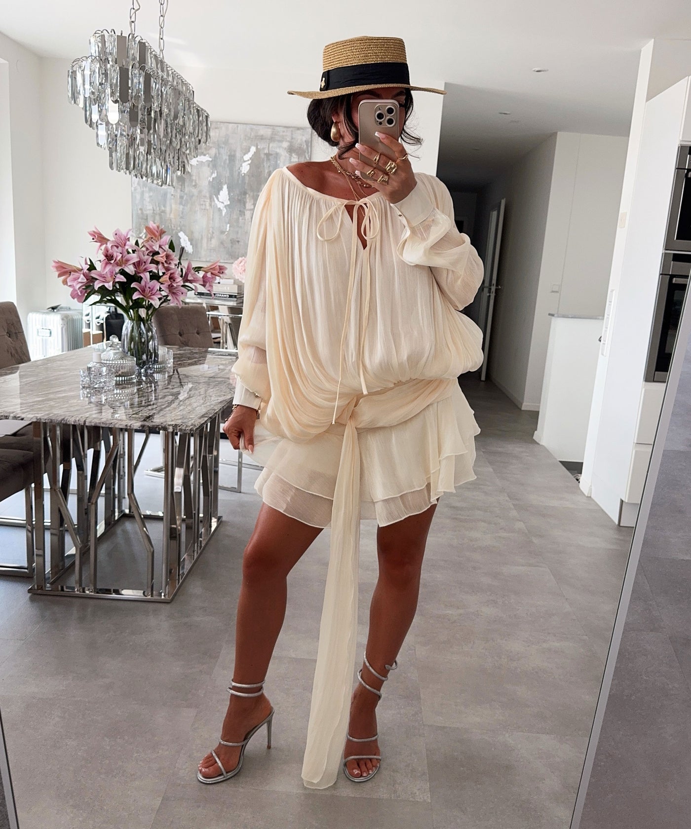 Mini Kleid Laisa Beige Ladypolitan ♡