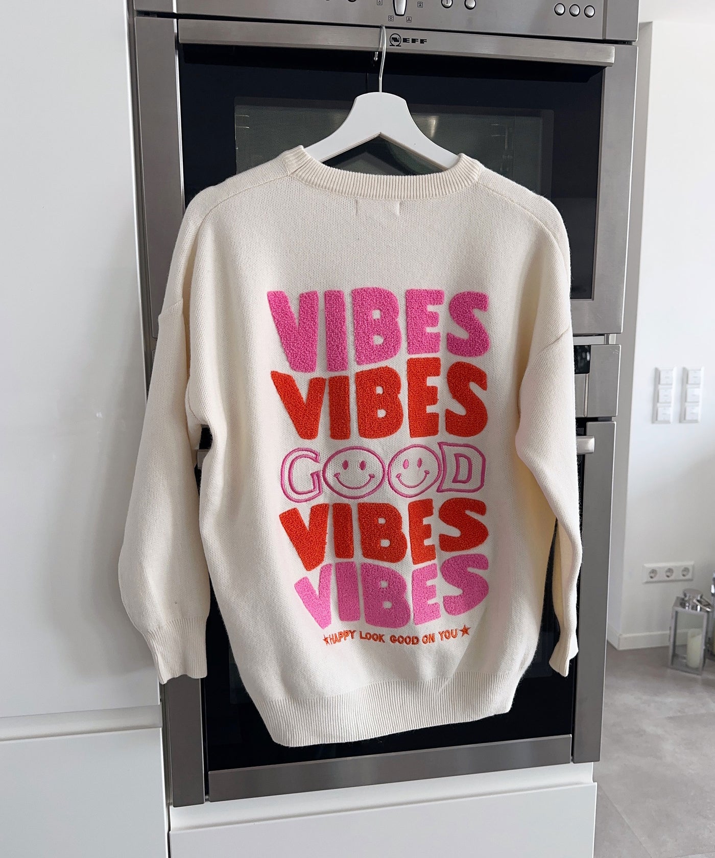 Pullover Good Vibes Beige  Ladypolitan ♡   