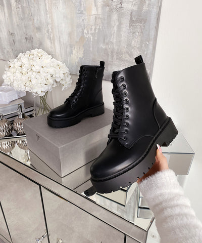 Leather Boots Serena Black