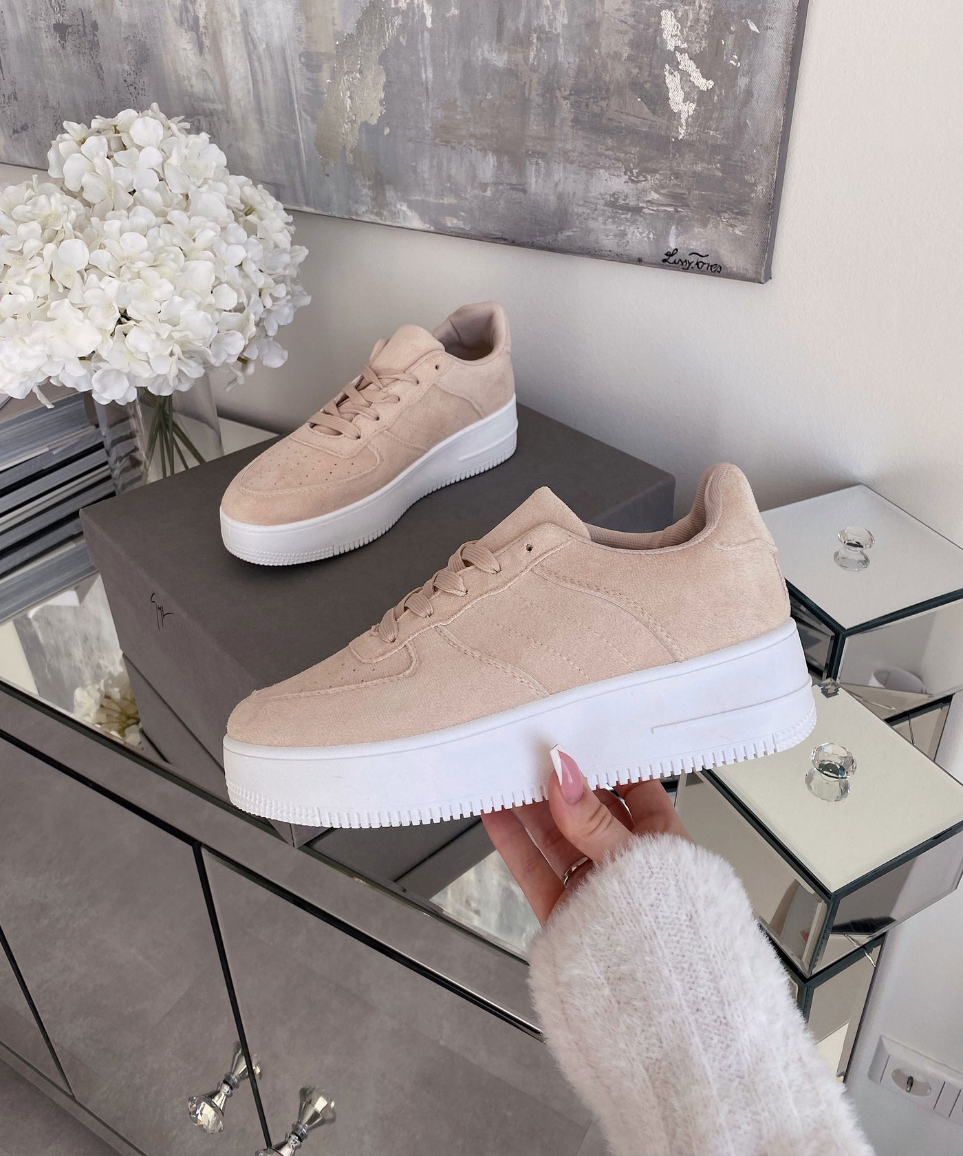 Sneaker Sarai Wildleder Beige  Ladypolitan - Fashion Onlineshop für Damen   