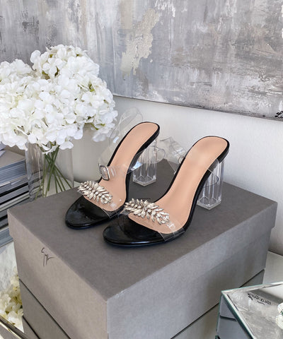 High heels Francesca Black