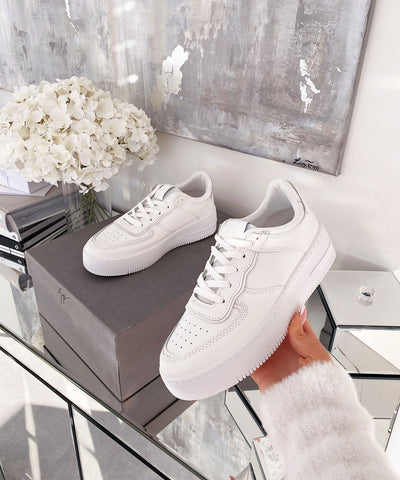 Sneaker Sarai Weiß  Ladypolitan - Fashion Onlineshop für Damen   