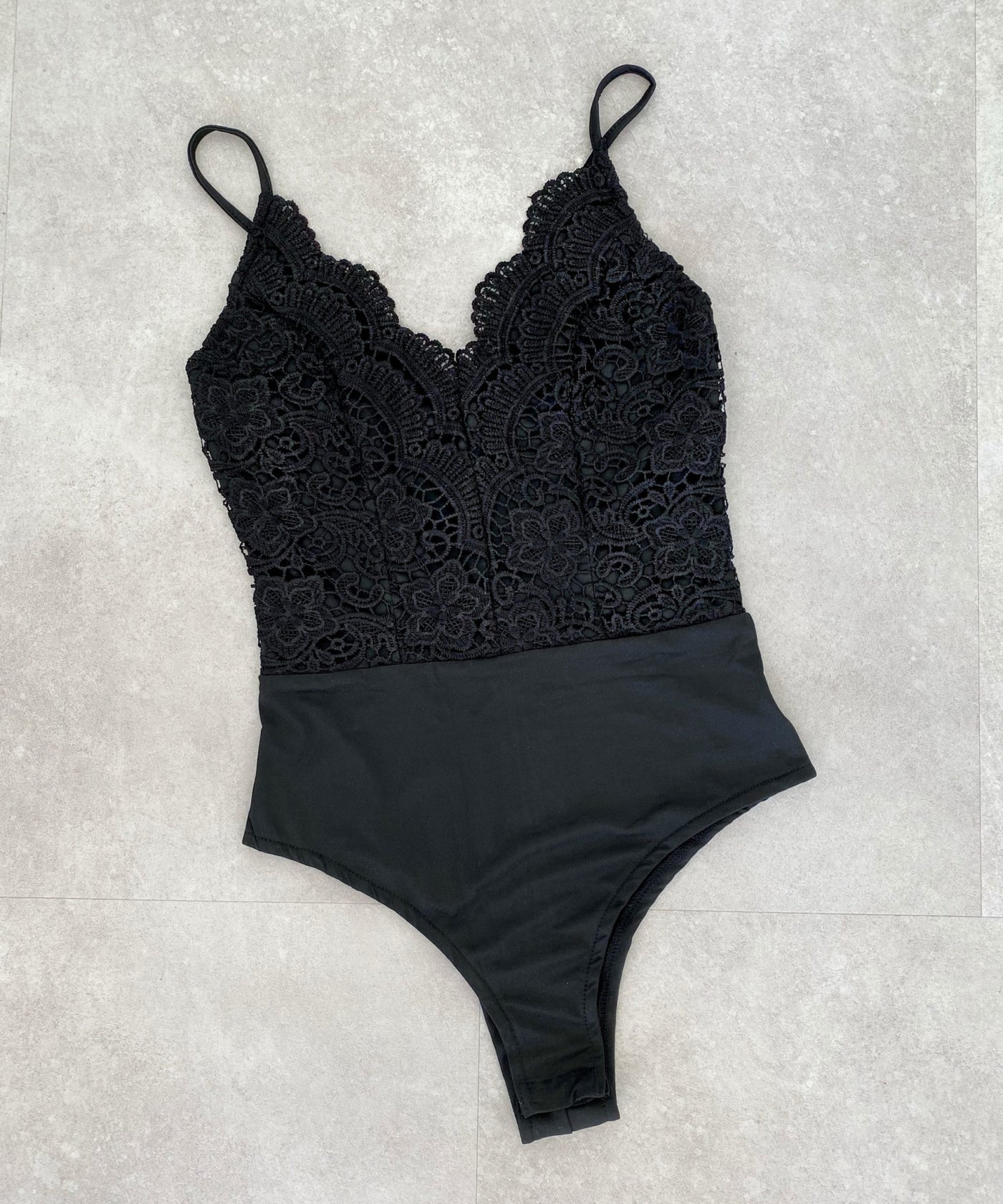 Body Emilia Schwarz  Ladypolitan - Fashion Onlineshop für Damen   