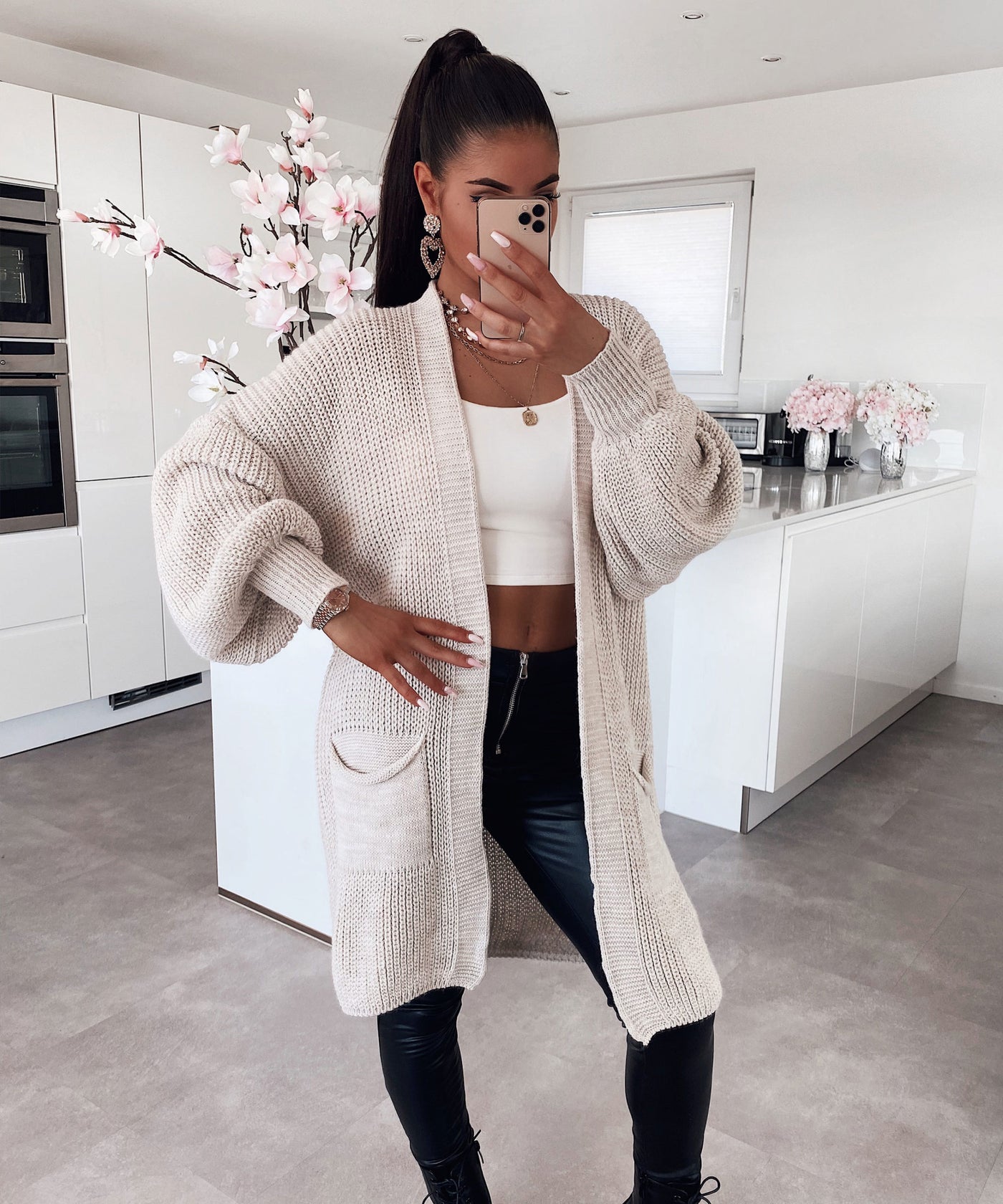 Cardigan Leilani Kurz Beige  Ladypolitan - Fashion Onlineshop für Damen   