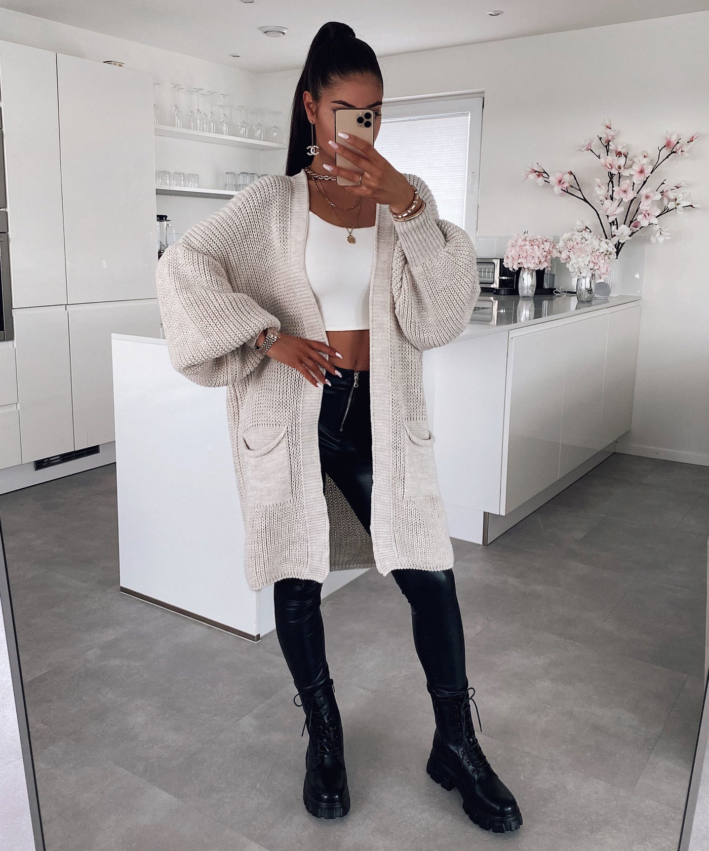 Cardigan Leilani Kurz Beige  Ladypolitan - Fashion Onlineshop für Damen   