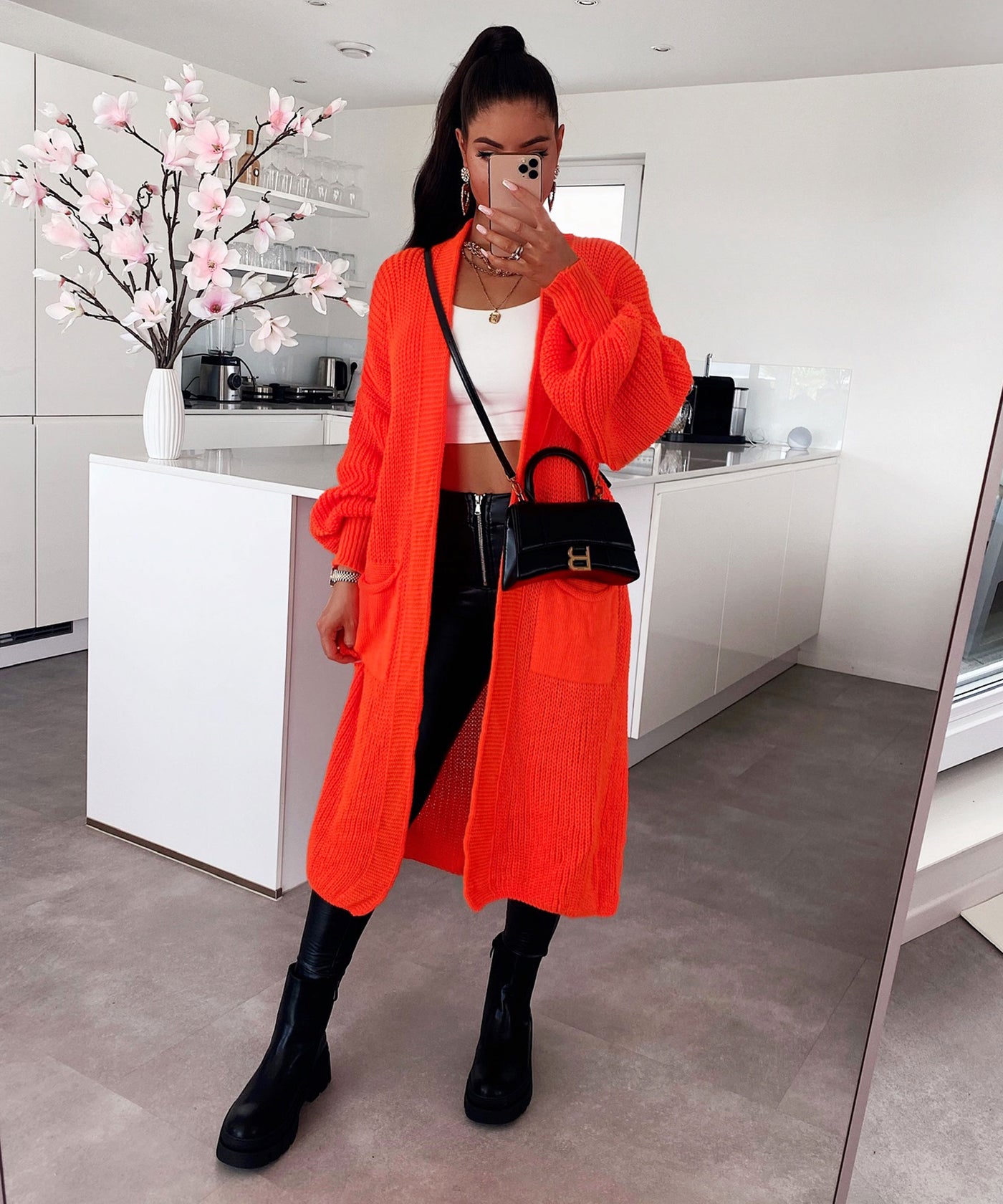 Cardigan Leilani Lang Neonorange  Ladypolitan - Fashion Onlineshop für Damen   