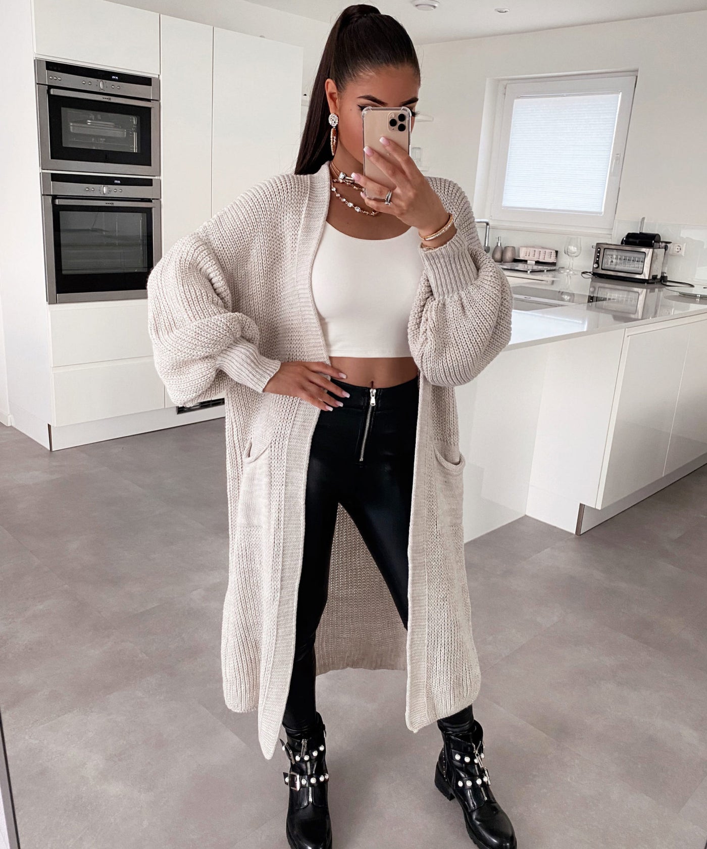 Cardigan Leilani lang Beige  Ladypolitan - Fashion Onlineshop für Damen   