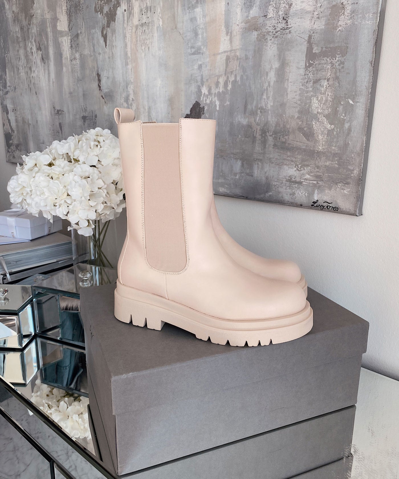 Chelsea Boots Long Beige  Ladypolitan - Fashion Onlineshop für Damen   
