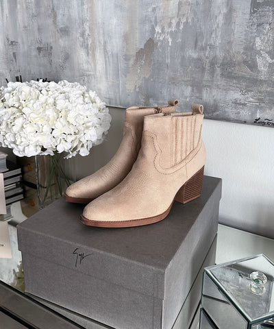 Cowboy Stiefeletten Allie Beige  Ladypolitan - Fashion Onlineshop für Damen   