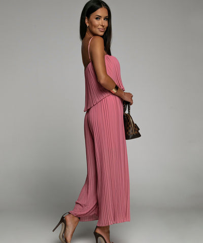 Eleganter Plissee Einteiler Beere  Ladypolitan - Fashion Onlineshop für Damen   