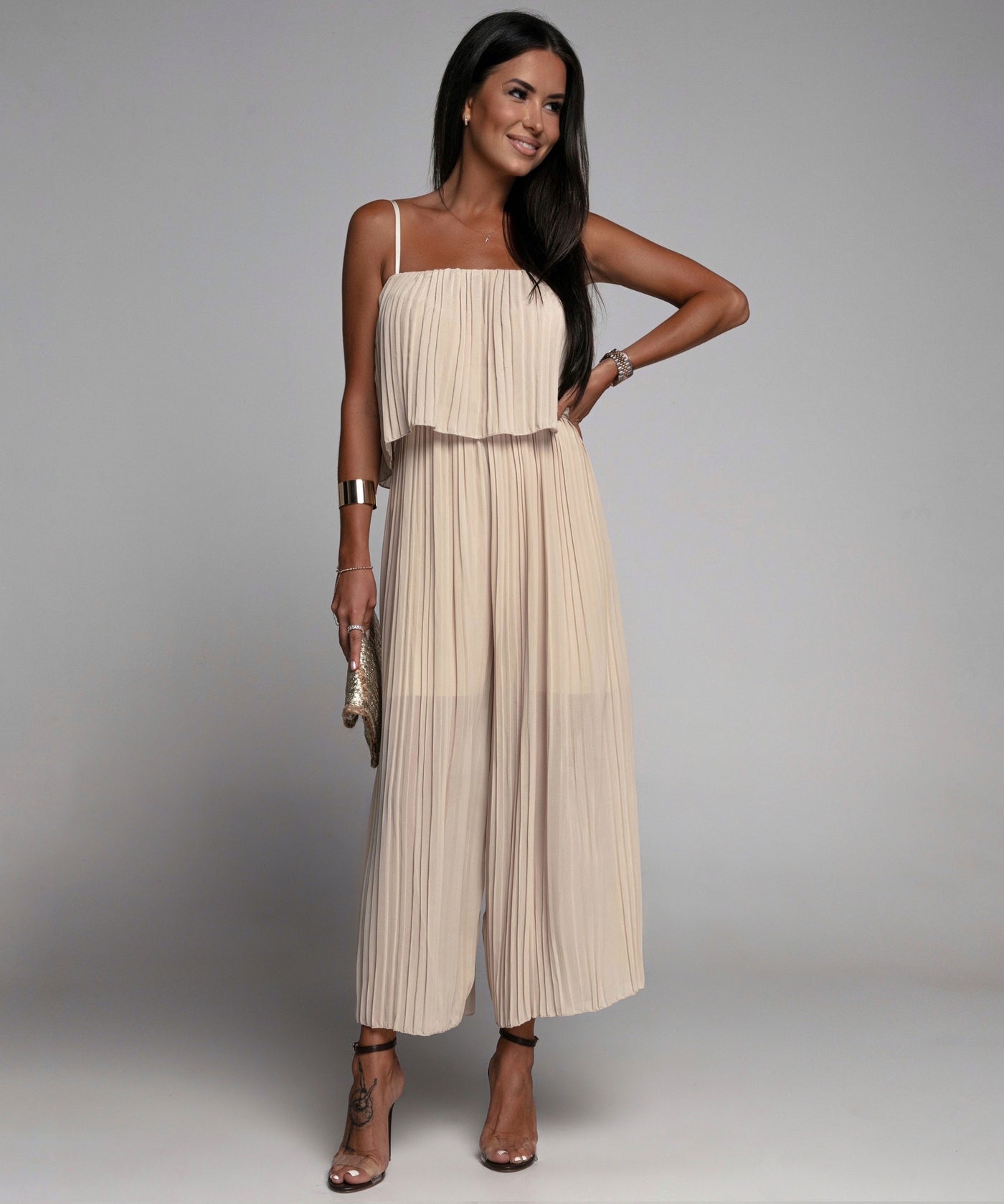 Eleganter Plissee Einteiler Beige  Ladypolitan - Fashion Onlineshop für Damen   