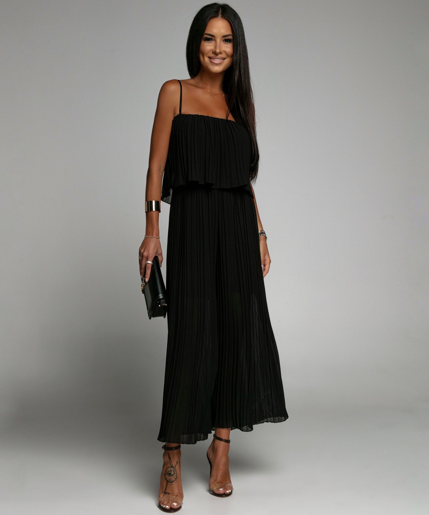 Eleganter Plissee Einteiler Schwarz  Ladypolitan - Fashion Onlineshop für Damen   