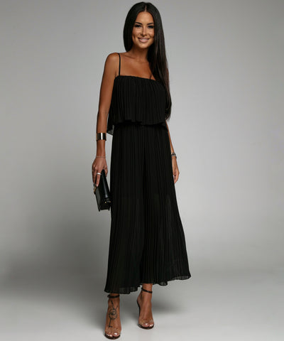 Eleganter Plissee Einteiler Schwarz  Ladypolitan - Fashion Onlineshop für Damen   