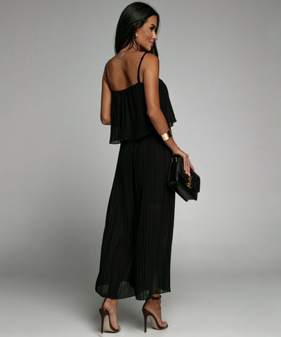 Eleganter Plissee Einteiler Schwarz  Ladypolitan - Fashion Onlineshop für Damen   