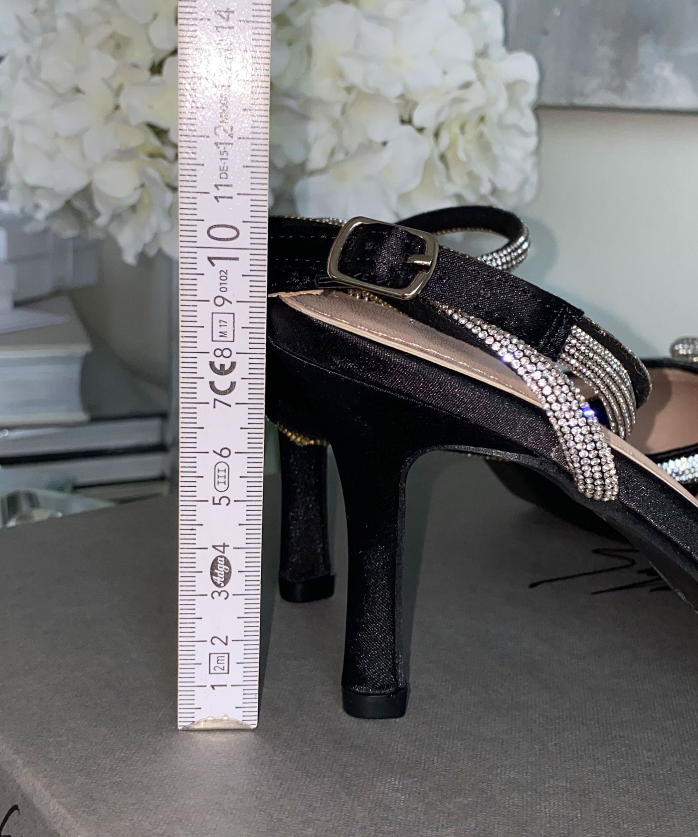 High Heel Triana Schwarz  Ladypolitan ♡   