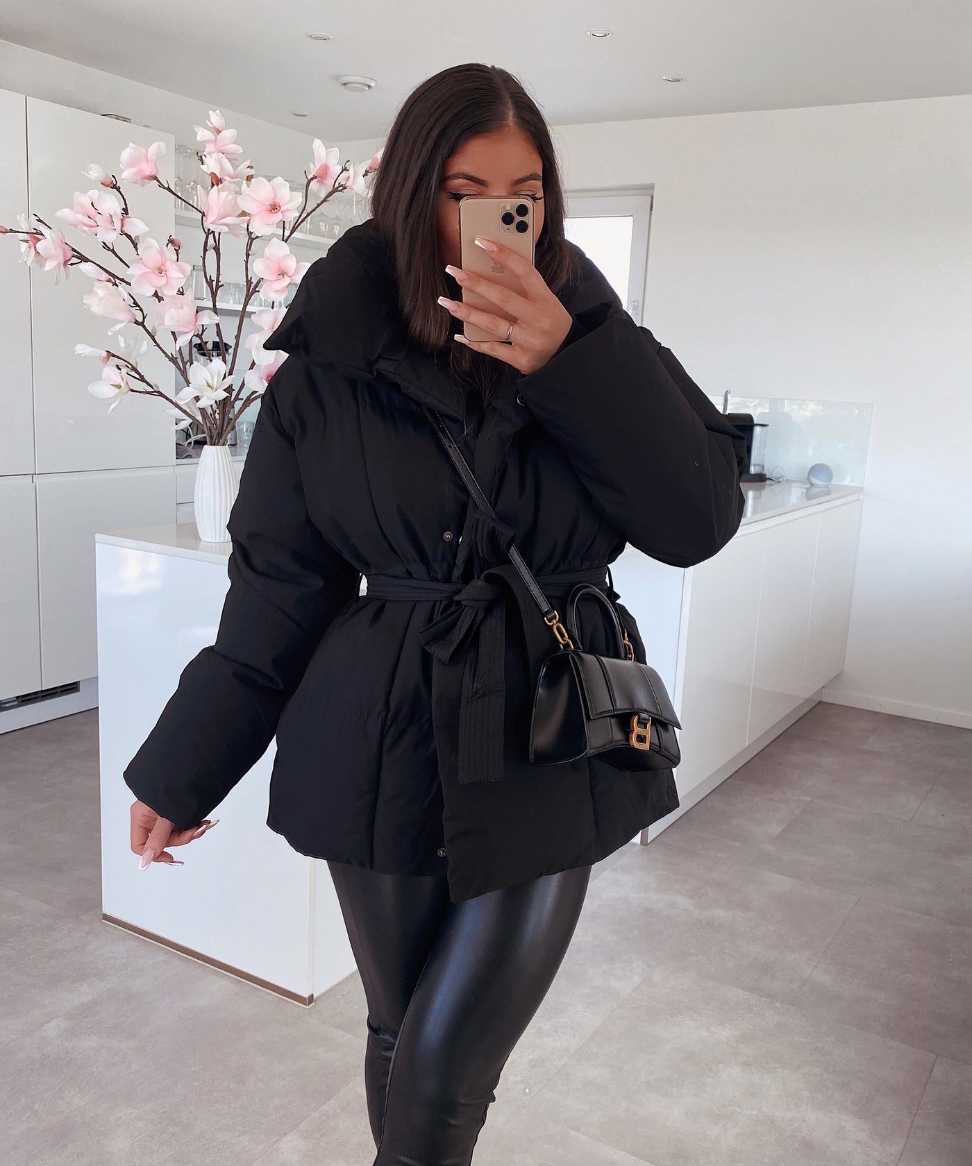 Jacke Kyleih Kurz Schwarz  Ladypolitan - Fashion Onlineshop für Damen   