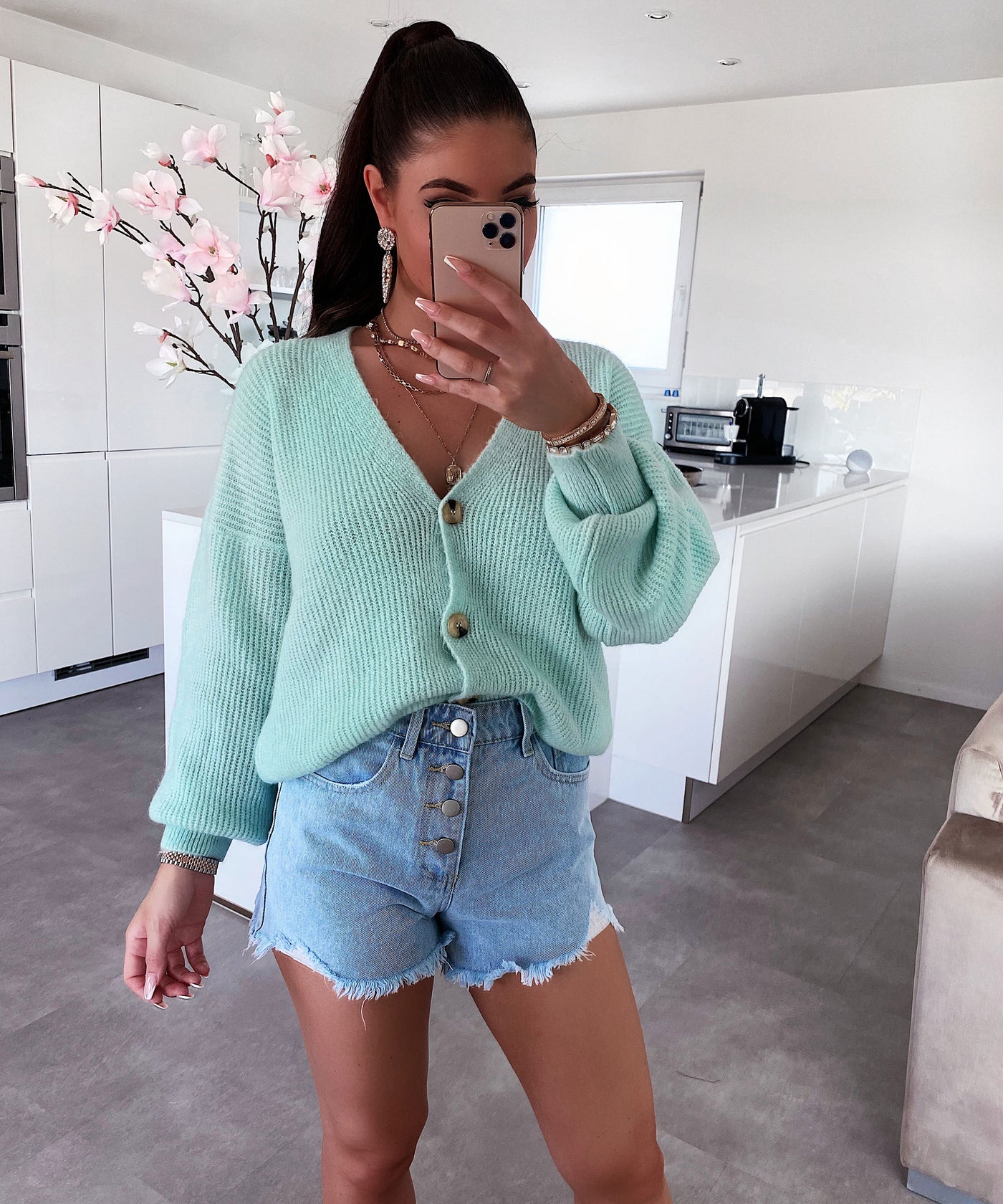 Jeans Shorts Aitana Hellblau  Ladypolitan - Fashion Onlineshop für Damen   
