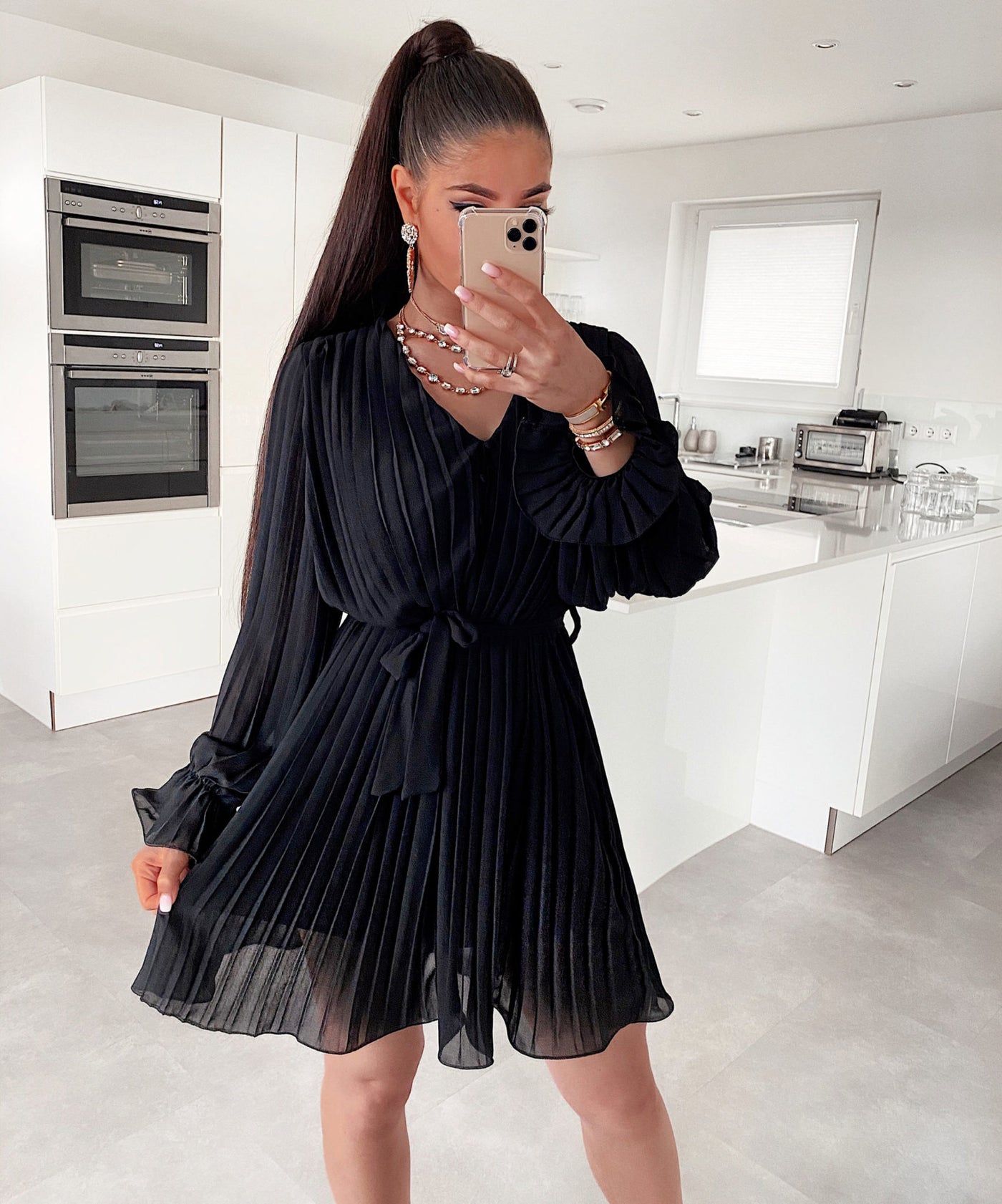 Kleid Ruth Schwarz  Ladypolitan - Fashion Onlineshop für Damen   