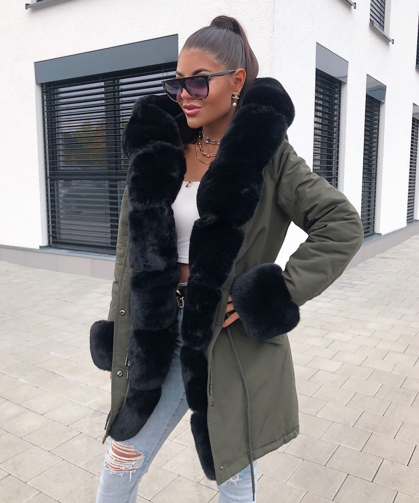 Kunstpelzjacke Glamour Olive  Ladypolitan - Fashion Onlineshop für Damen   