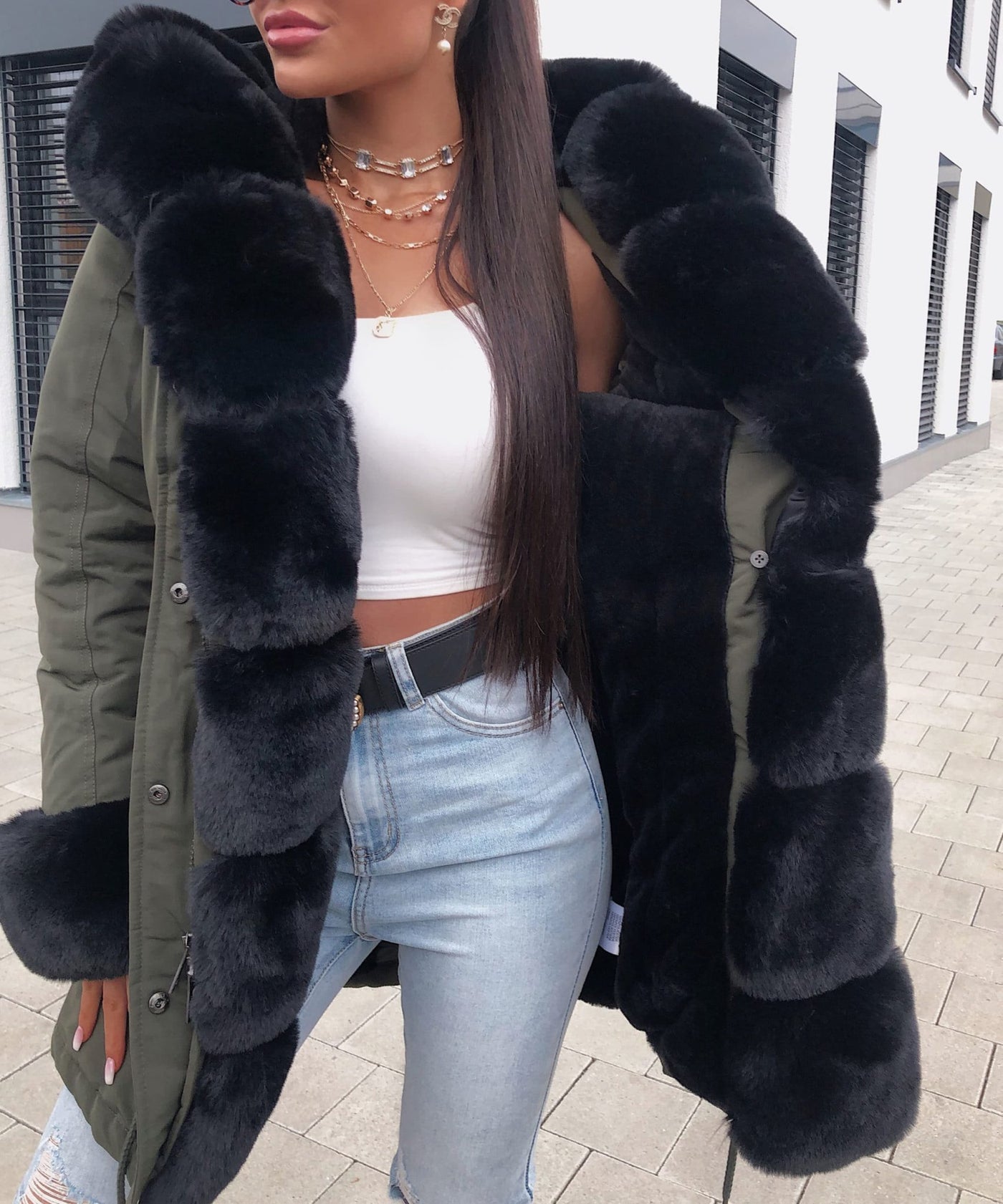 Kunstpelzjacke Glamour Olive  Ladypolitan - Fashion Onlineshop für Damen   