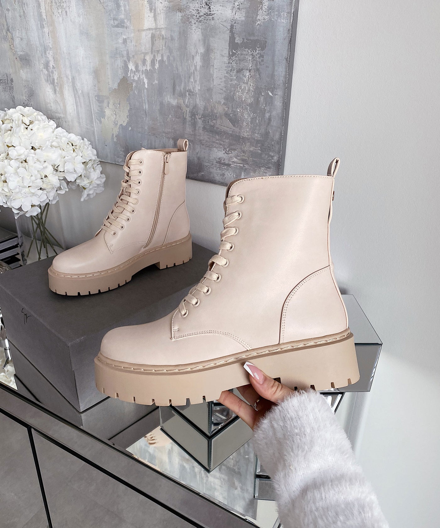 Leder Stiefel Serena Beige  Ladypolitan - Fashion Onlineshop für Damen   