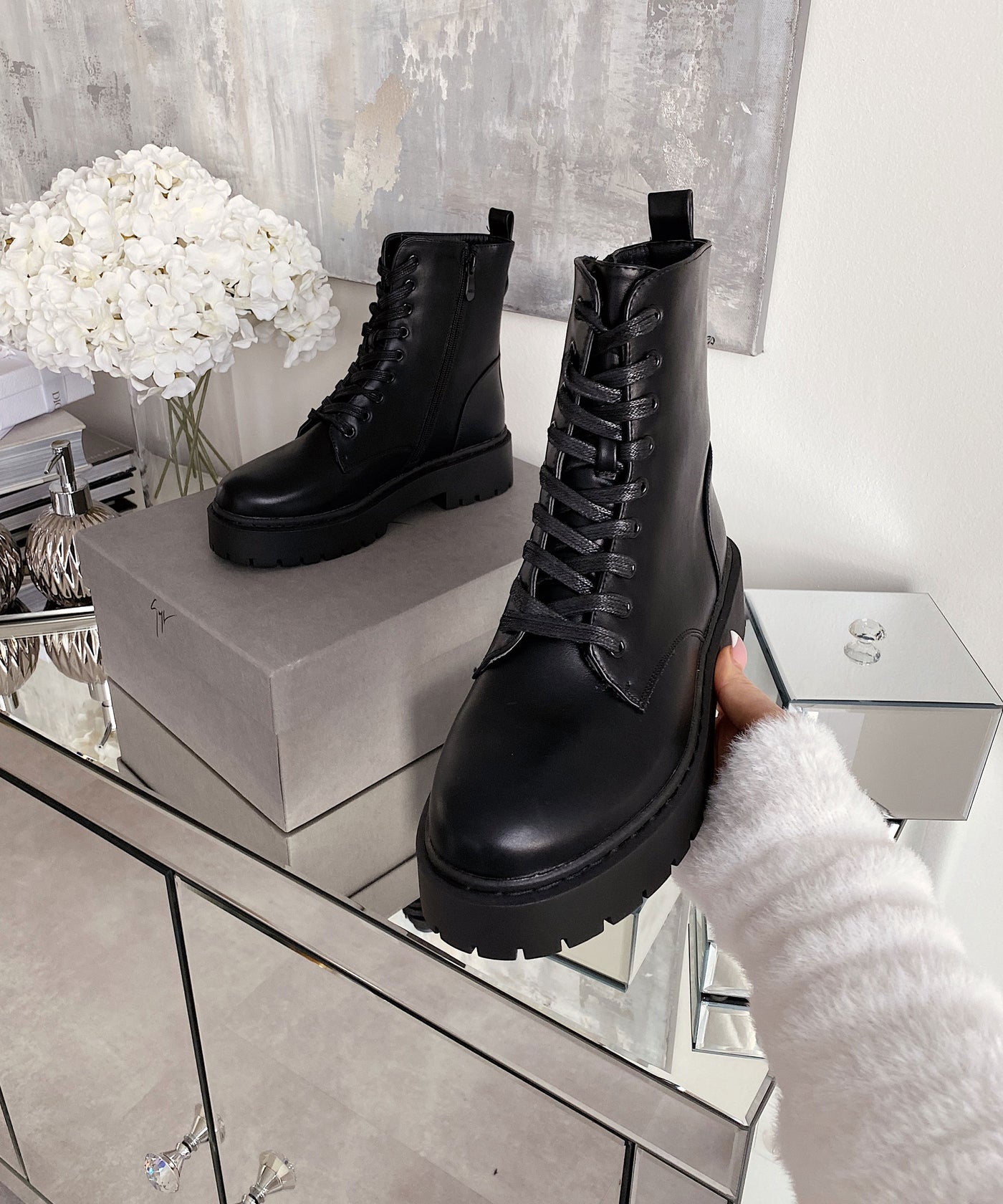 Leder Stiefel Serena Schwarz  Ladypolitan - Fashion Onlineshop für Damen   