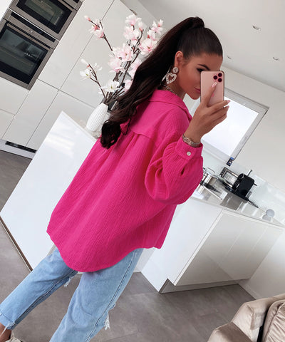 Oversize Musselin Bluse Freya Fuchsia Pink Kurz  Ladypolitan - Fashion Onlineshop für Damen   