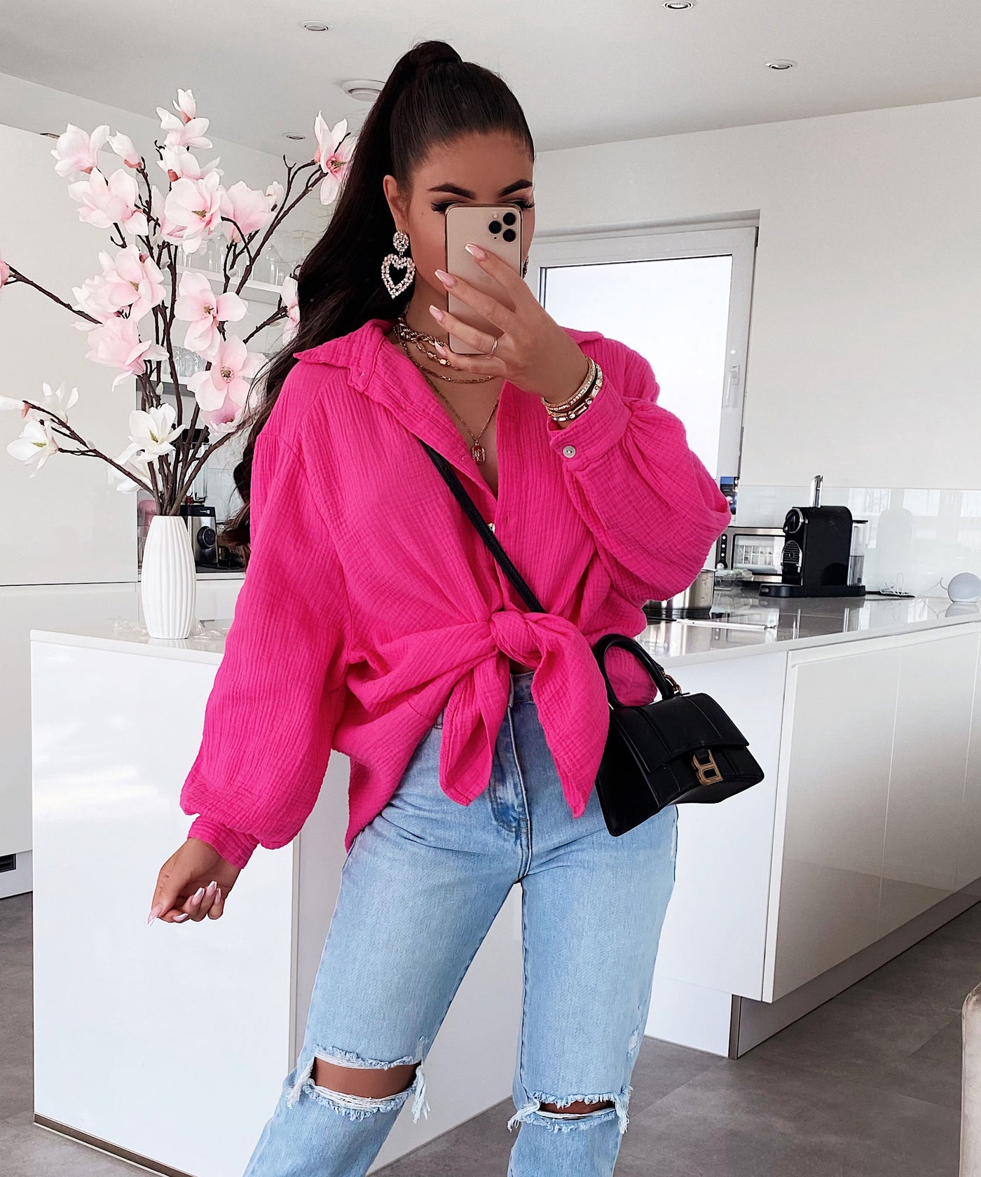 Oversize Musselin Bluse Freya Fuchsia Pink Kurz  Ladypolitan - Fashion Onlineshop für Damen   