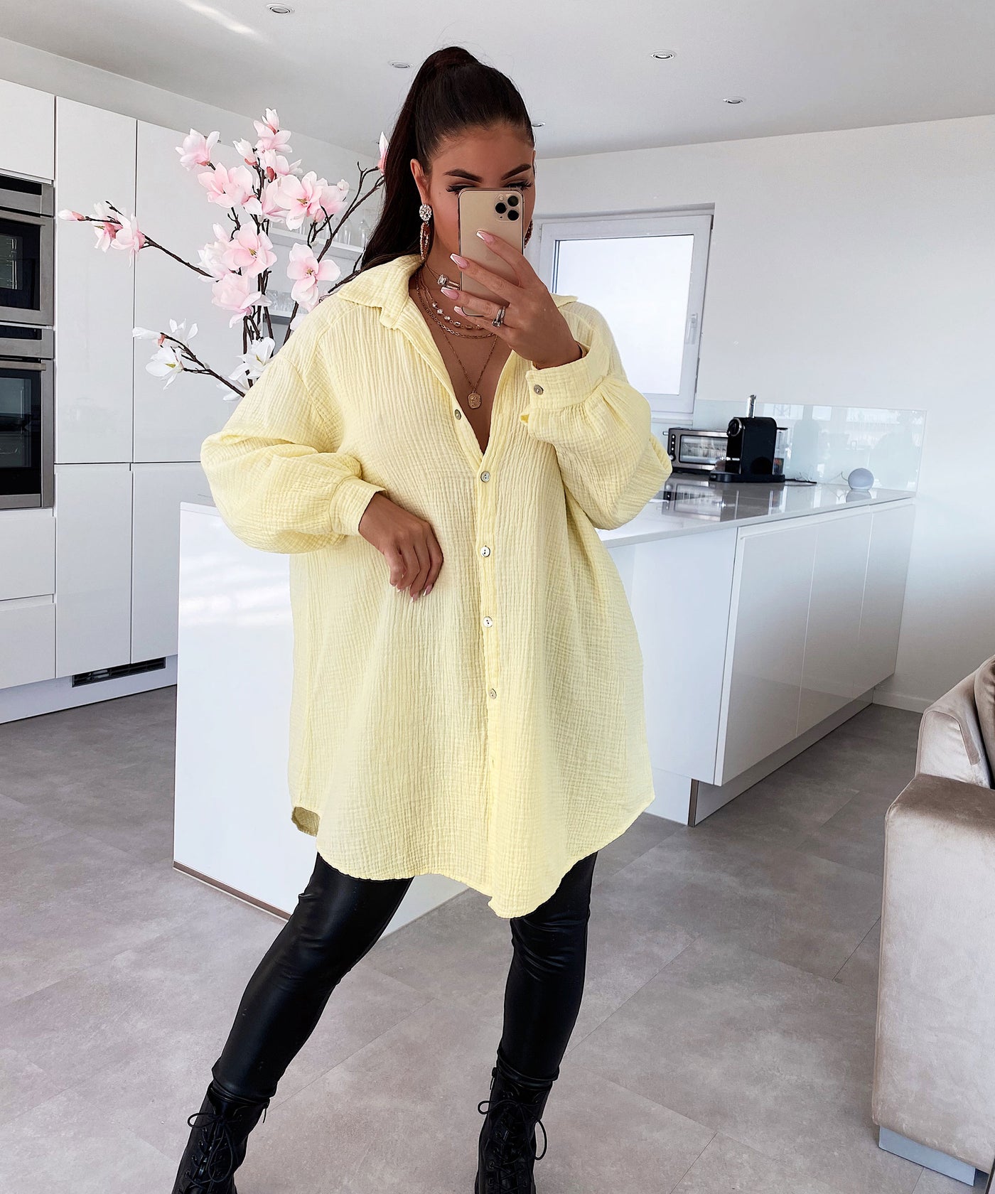 Oversize Musselin Bluse Freya Gelb Lang  Ladypolitan - Fashion Onlineshop für Damen   