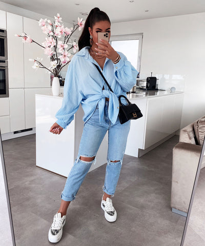 Oversize Musselin Bluse Freya Hellblau Kurz  Ladypolitan - Fashion Onlineshop für Damen   
