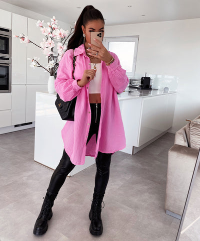 Oversize Musselin Bluse Freya Hellpink Lang  Ladypolitan - Fashion Onlineshop für Damen   