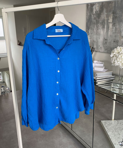 Oversize Musselin Bluse Freya Royalblau Kurz  Ladypolitan - Fashion Onlineshop für Damen   