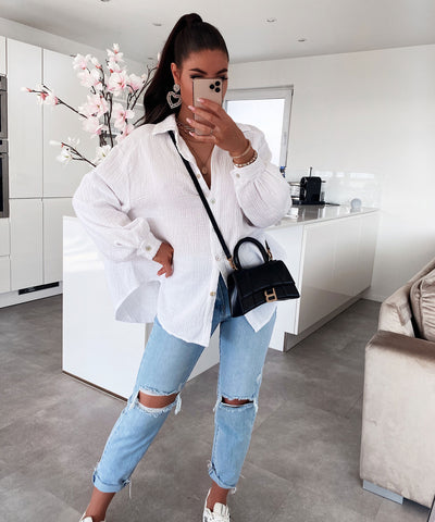 Oversize Musselin Bluse Freya Weiß Kurz  Ladypolitan - Fashion Onlineshop für Damen   