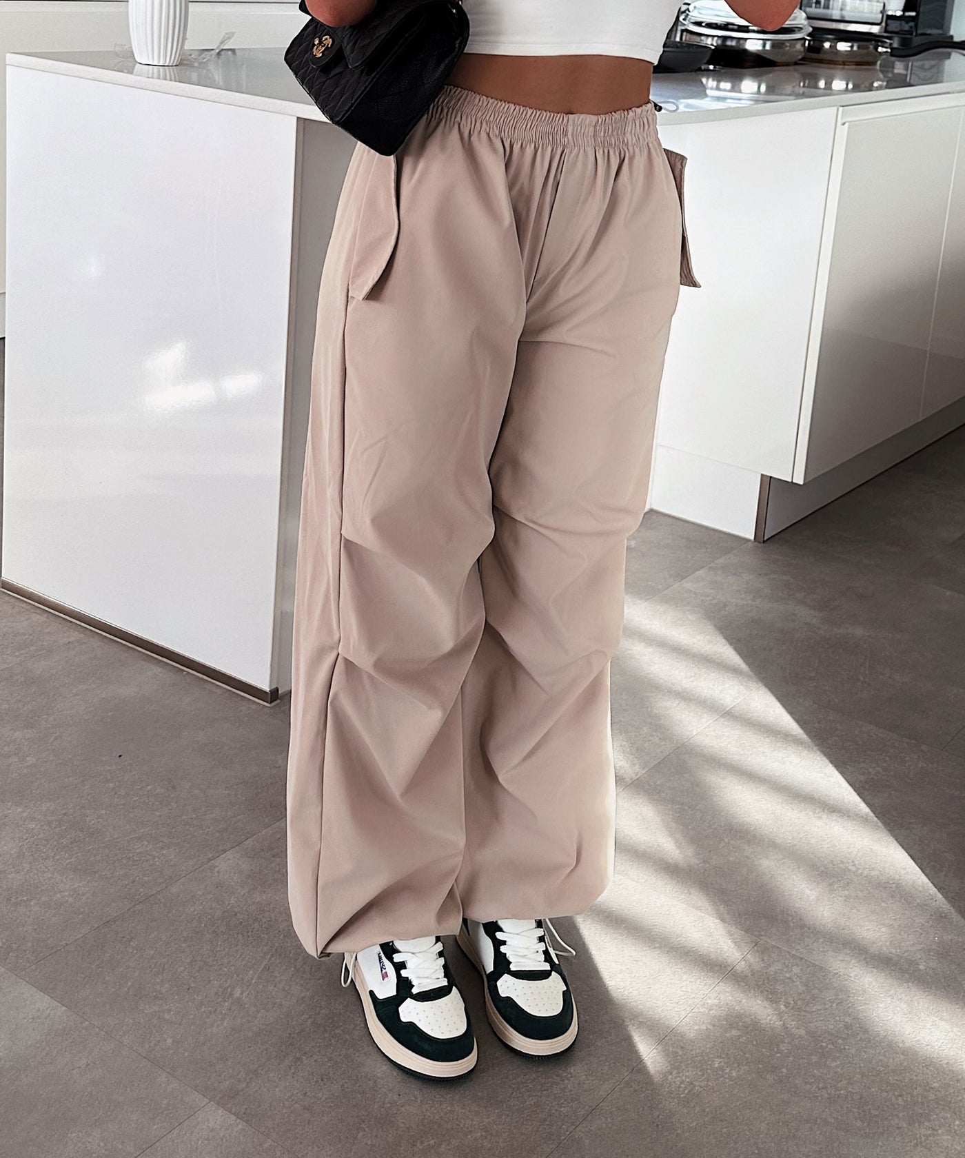 Parachute Hose Mila Beige  Ladypolitan ♡   