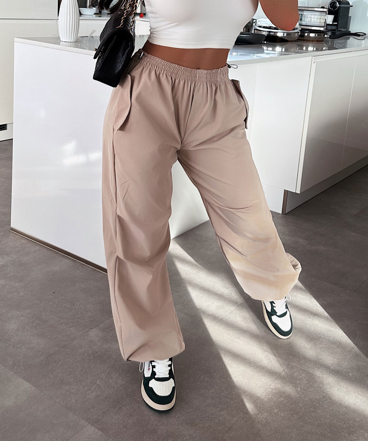 Parachute Hose Mila Beige  Ladypolitan ♡   