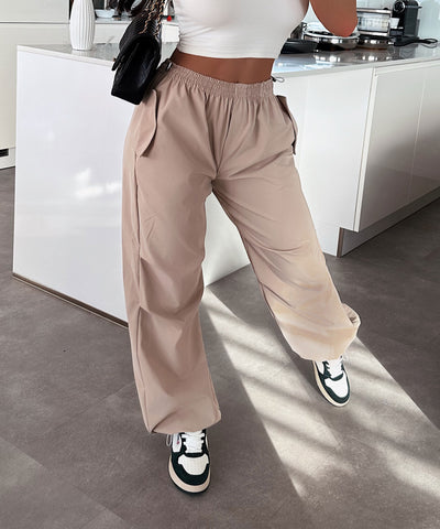 Parachute Hose Mila Beige  Ladypolitan ♡   