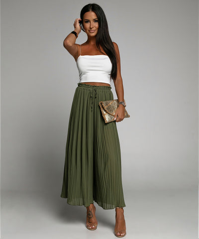 Plissee Hose Mira Khaki  Ladypolitan - Fashion Onlineshop für Damen   