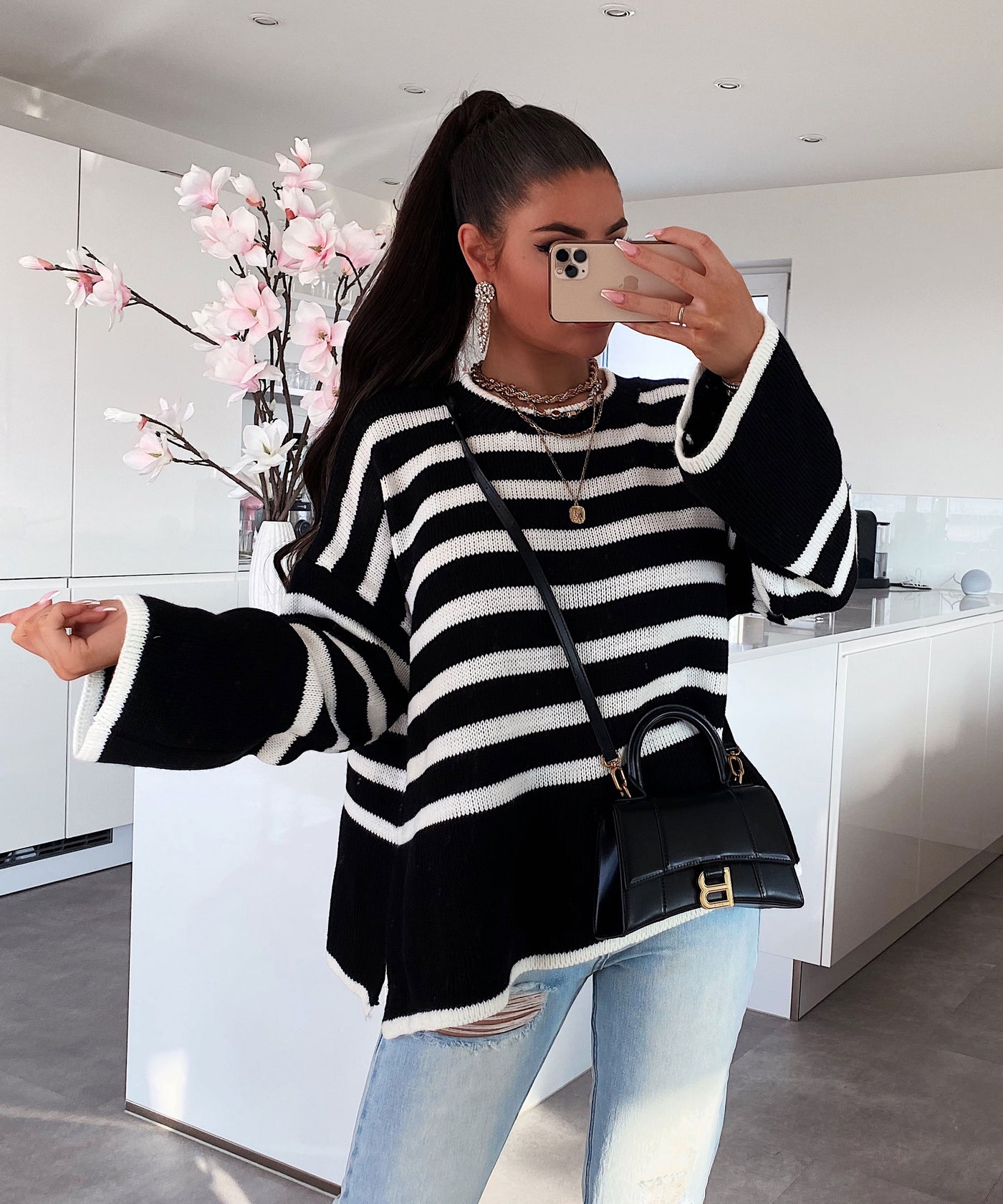 Pullover Hilda Schwarz  Ladypolitan ♡   