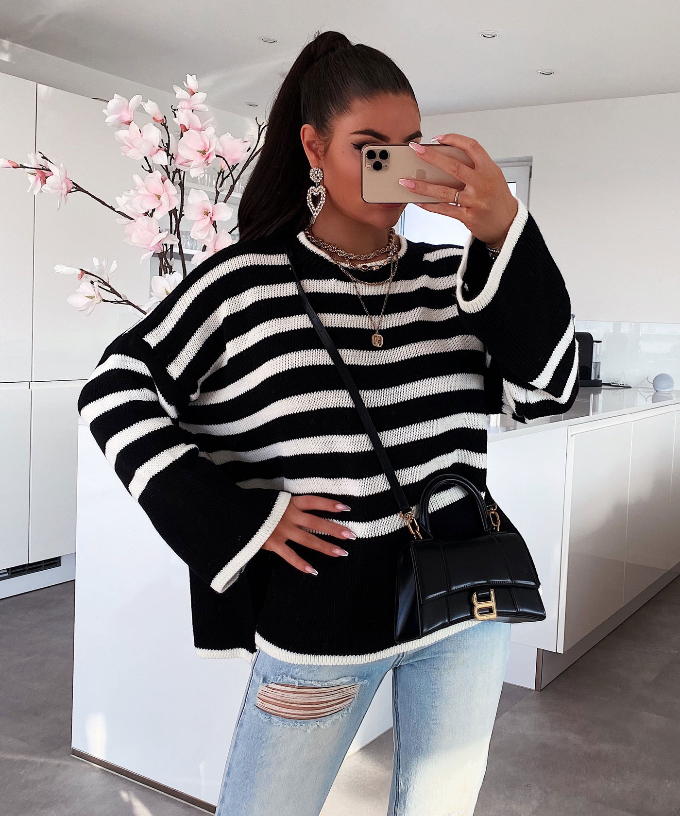 Pullover Hilda Schwarz  Ladypolitan ♡   