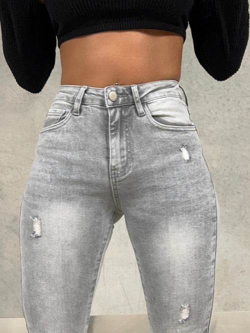 Skinny Jeans Julia Hellgrau  Ladypolitan - Fashion Onlineshop für Damen   