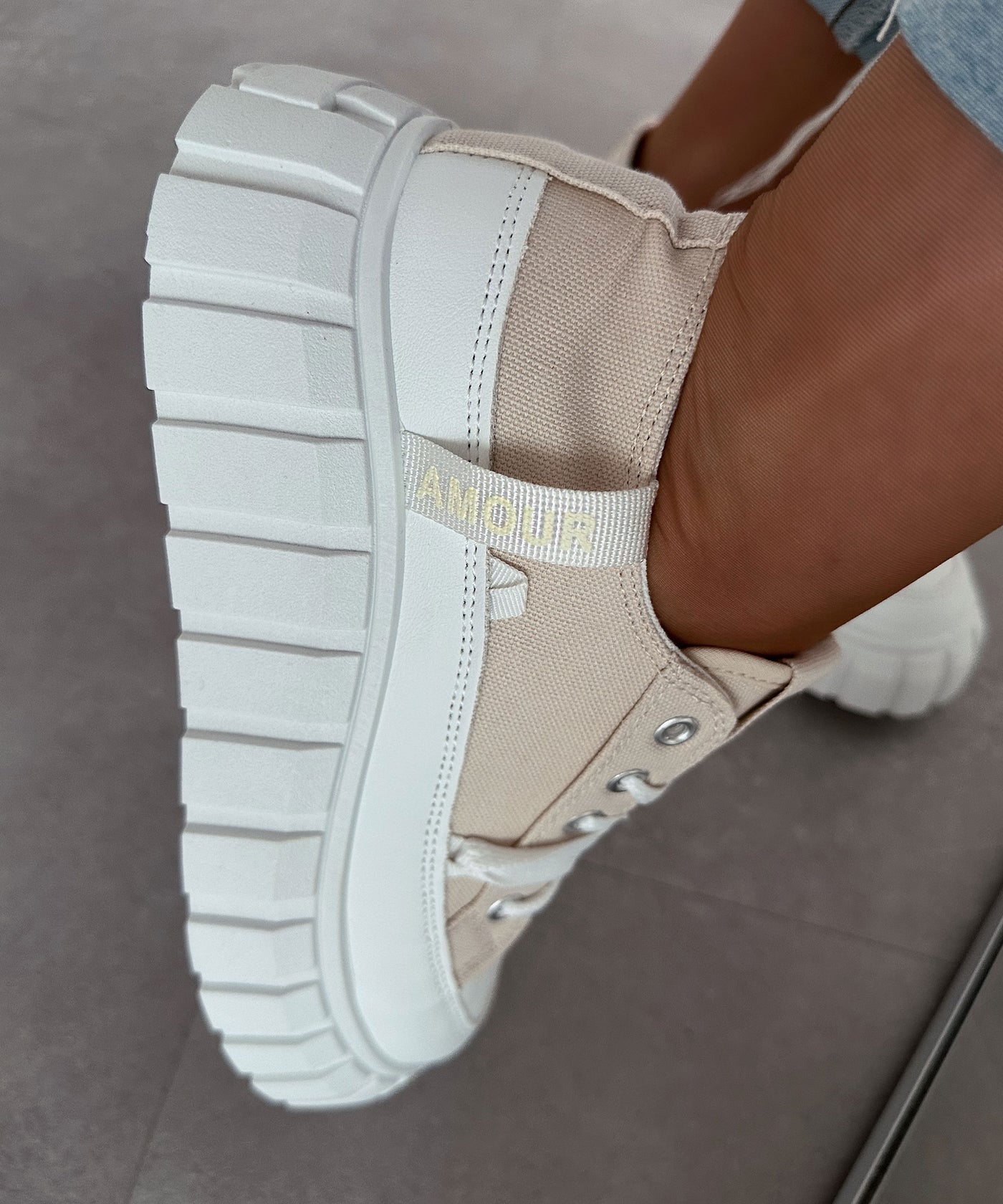 Sneaker Clareta Beige  Ladypolitan ♡   