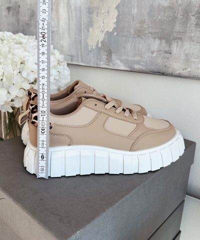 Sneaker Elvira Beige  Ladypolitan ♡   