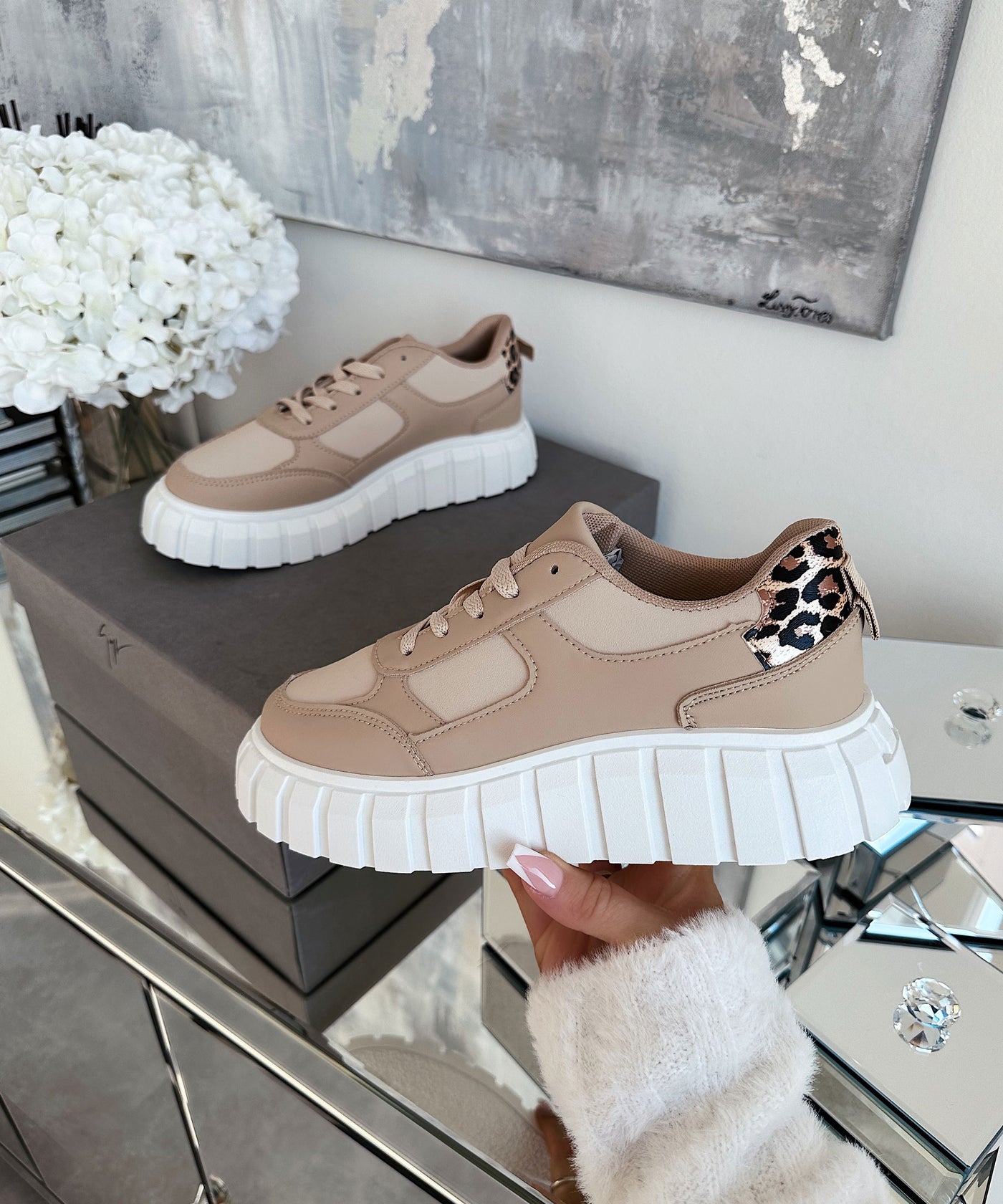 Sneaker Elvira Beige  Ladypolitan ♡   