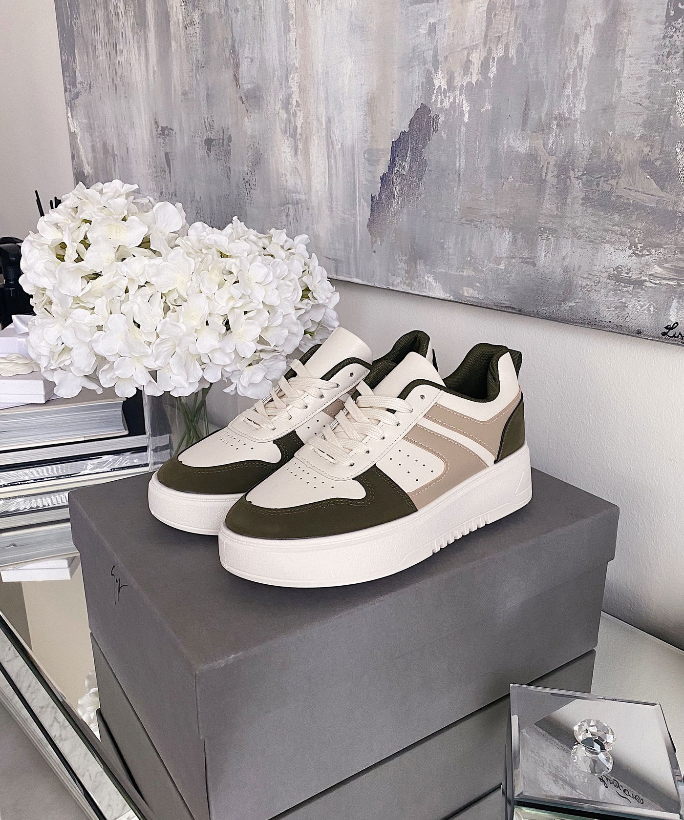 Sneaker Leire Khaki  Ladypolitan ♡   